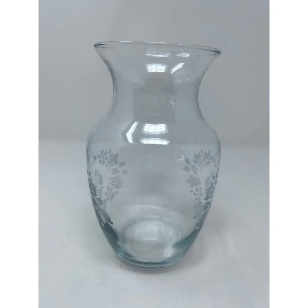Clear Glass Floral Design Vase‎ 8